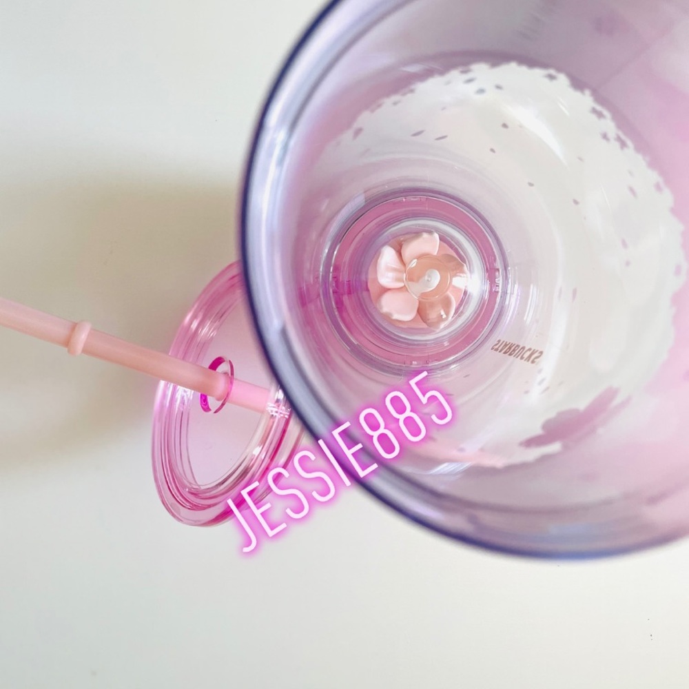 COPY - Pink sakura tumbler falling petals - Picture 3 of 5